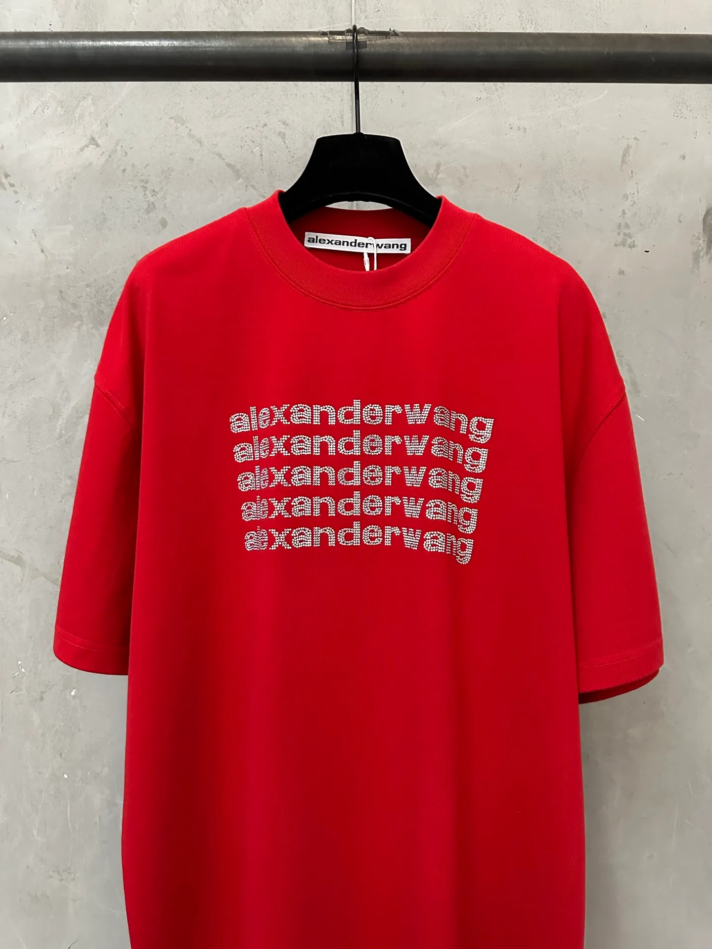 ￼ 145- New Arrival g Alexander wang 2026fw T ( ） : 2*2 g Color Change Same Style Color: Black White Red Size: XS S M L XL